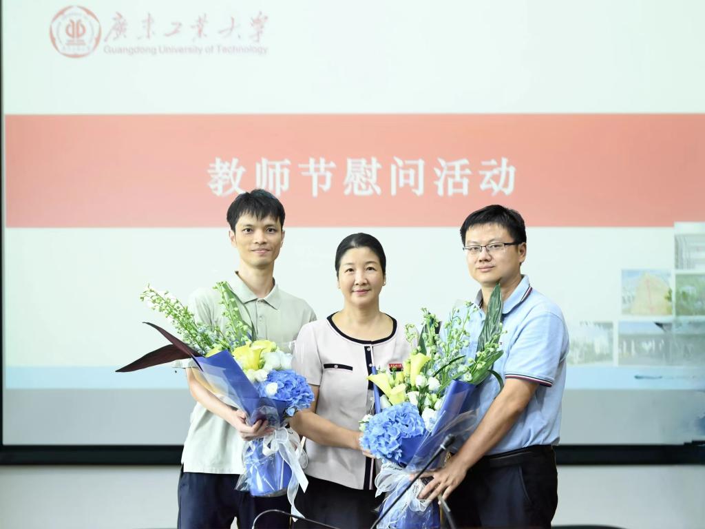 校领导走访慰问伟德国际1946教师代表