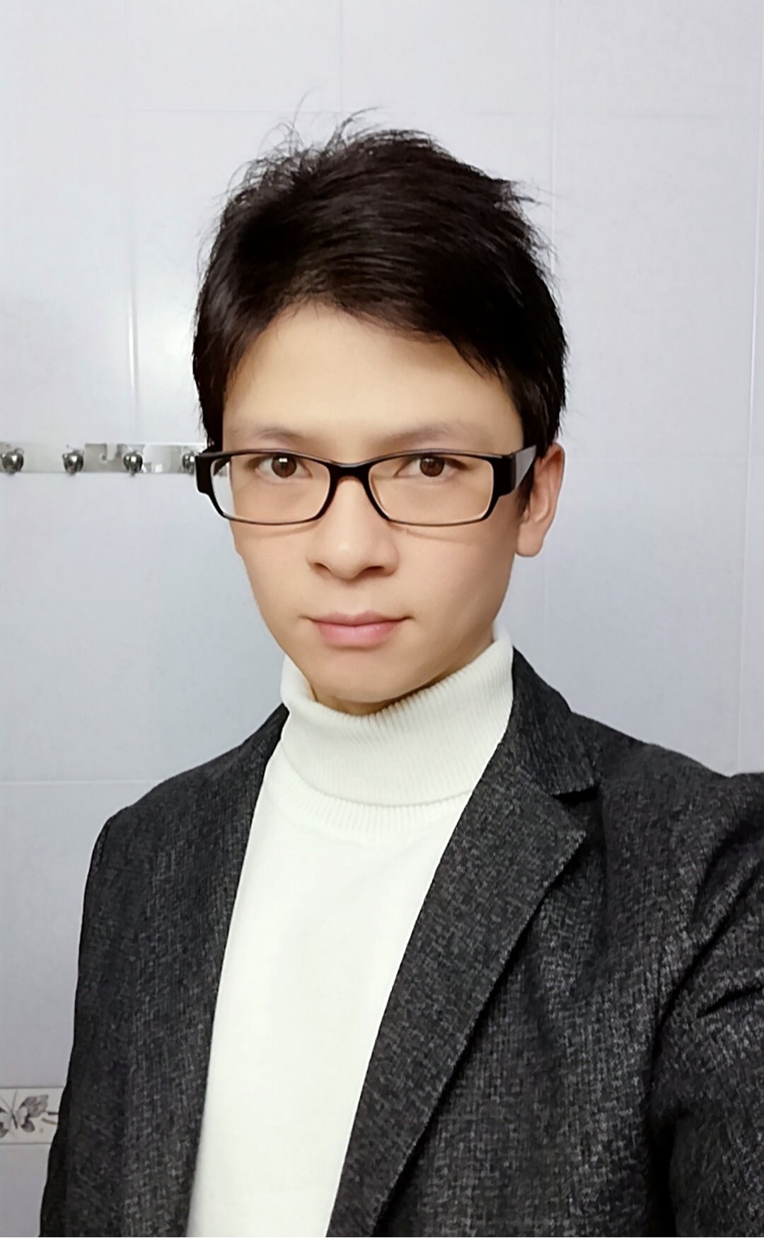 赖俊宇